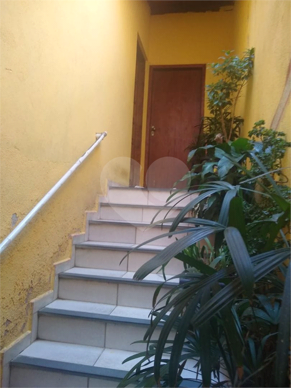 Casa assobradada com 03 dorm com 02 vagas de garagem - Cid, Jardim Cumbica - Guarulhos - SP