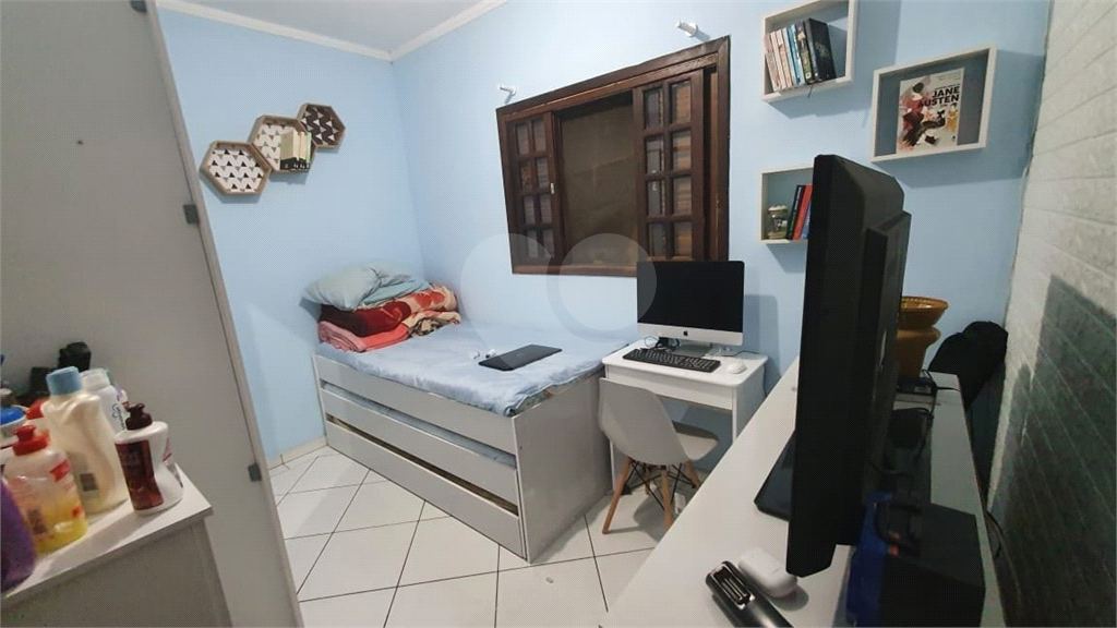 Casa assobradada com 03 dorm com 02 vagas de garagem - Cid, Jardim Cumbica - Guarulhos - SP