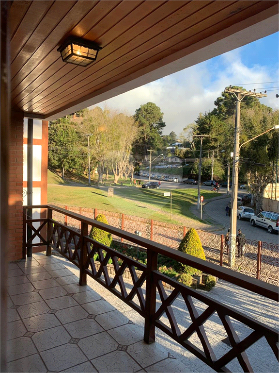 Apartamento Campos do Jordão, 2 dormitórios, 1 suíte, 3 vagas