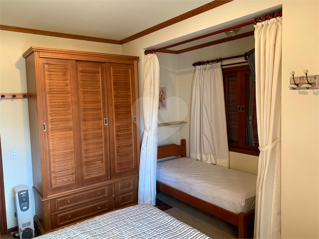 Apartamento Campos do Jordão, 2 dormitórios, 1 suíte, 3 vagas