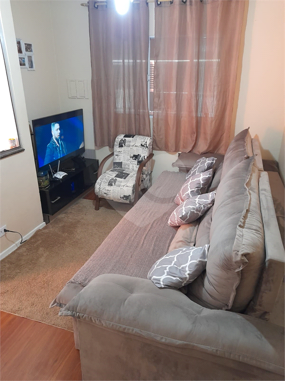 Casa assobradada com 3 dorm. sendo 01 suite, Suzano