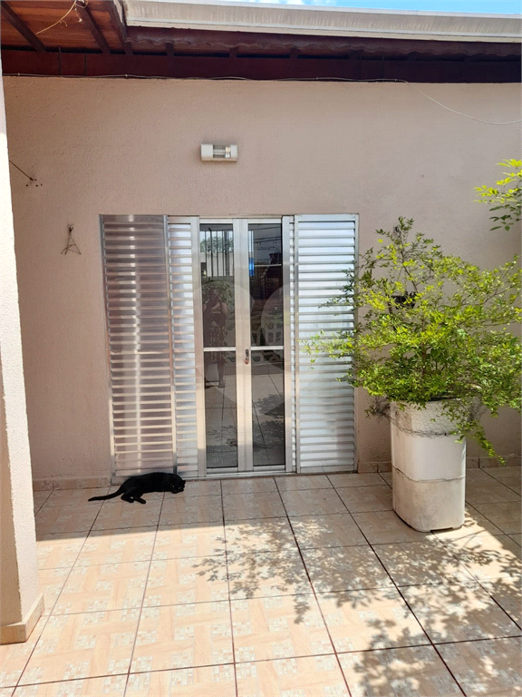 Casa assobradada com 3 dorm. sendo 01 suite, Suzano