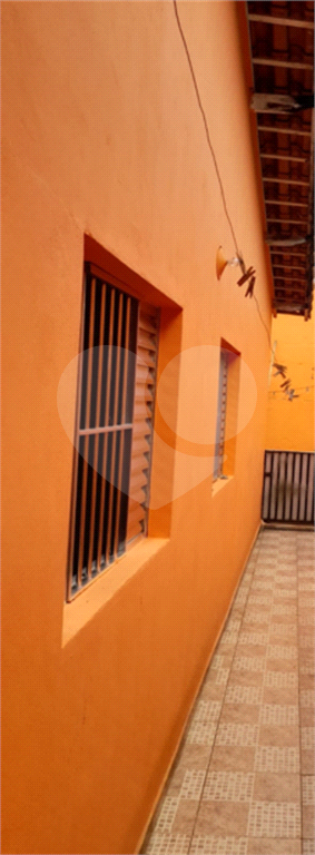 Casa assobradada com 3 dorm. sendo 01 suite, Suzano