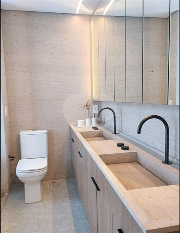 Apartamento novo, mobiliado, a venda no Jardim Paulista