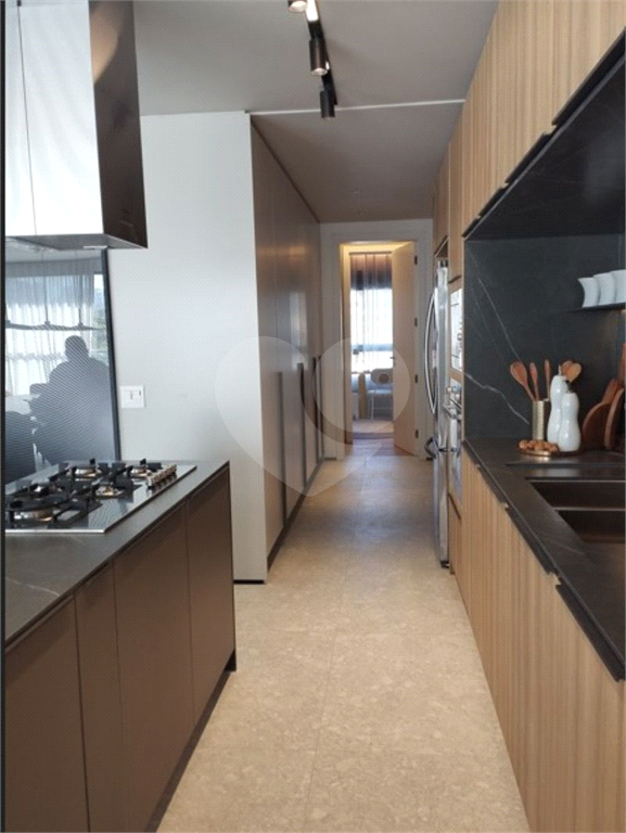 Apartamento novo, mobiliado, a venda no Jardim Paulista