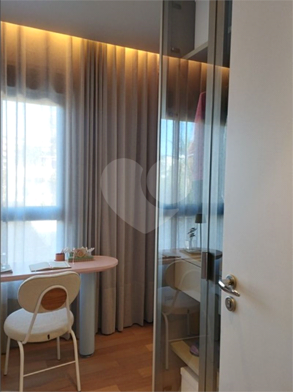 Apartamento novo, mobiliado, a venda no Jardim Paulista