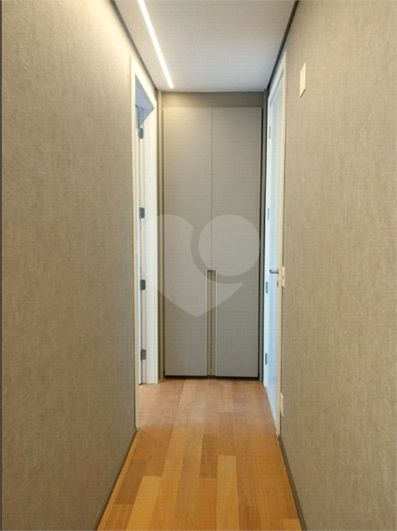 Apartamento novo, mobiliado, a venda no Jardim Paulista