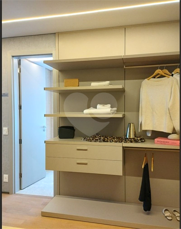 Apartamento novo, mobiliado, a venda no Jardim Paulista