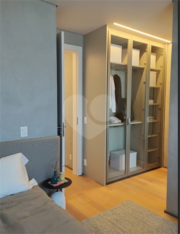 Apartamento novo, mobiliado, a venda no Jardim Paulista