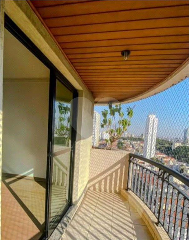 APARTAMENTO em TATUAPÉ