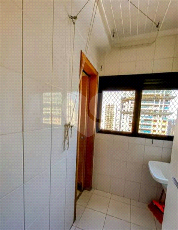 APARTAMENTO em TATUAPÉ