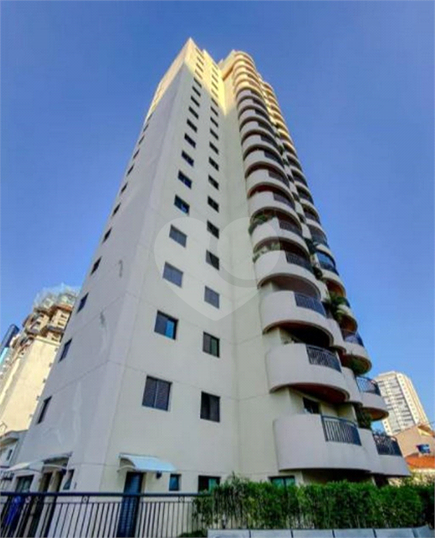 APARTAMENTO em TATUAPÉ