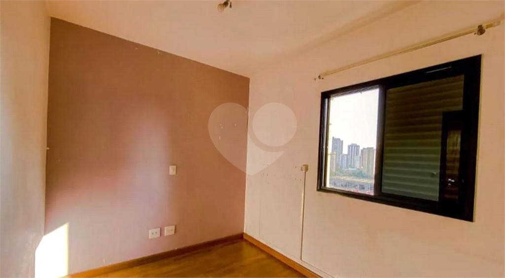 APARTAMENTO em TATUAPÉ