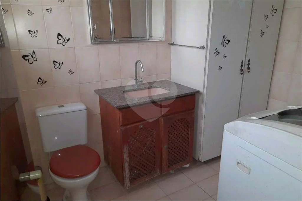 SOBRADINHO EM MOEMA - RUA SUPER TRANQUILA 