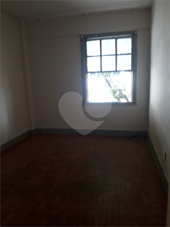 APARTAMENTO em BARRA FUNDA