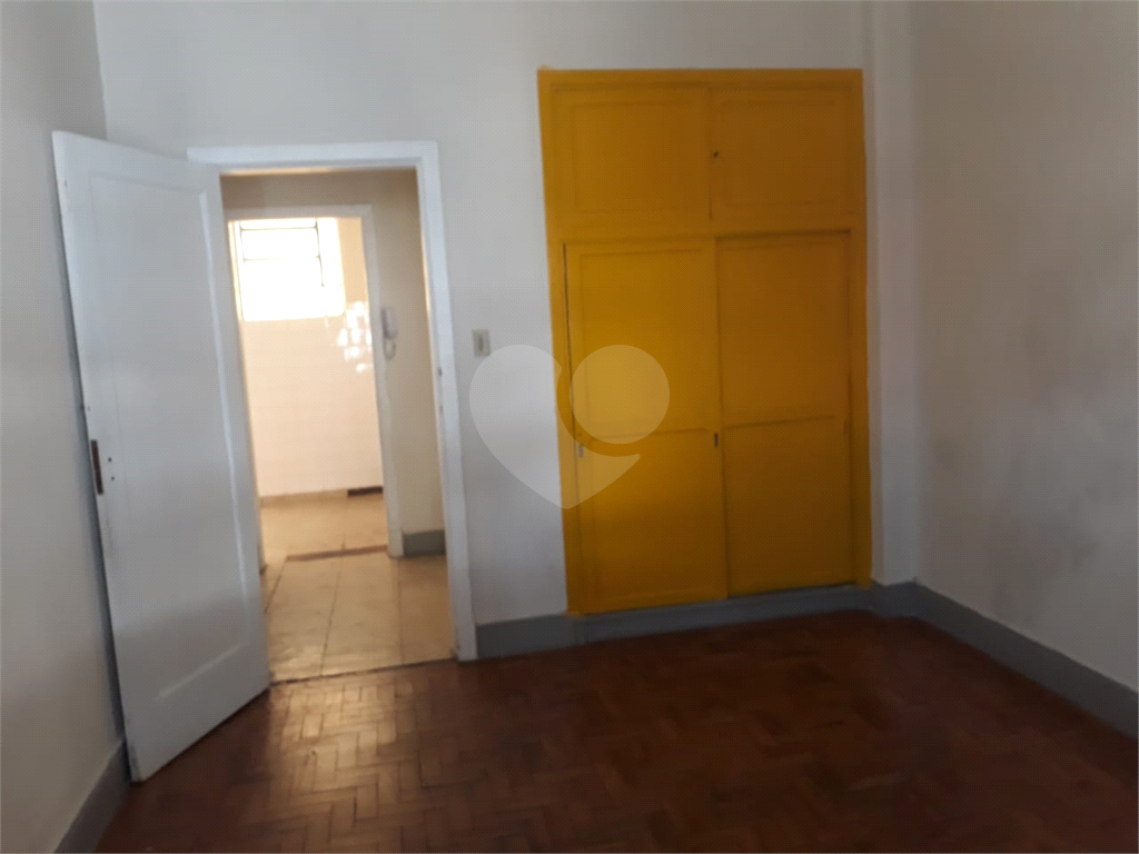 APARTAMENTO em BARRA FUNDA