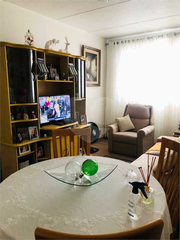 APARTAMENTO em VILA PRUDENTE