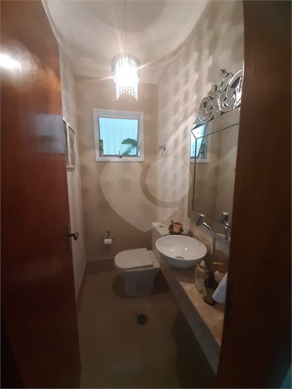 Lindo Sobrado com 3 suítes