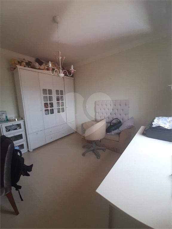 Lindo Sobrado com 3 suítes