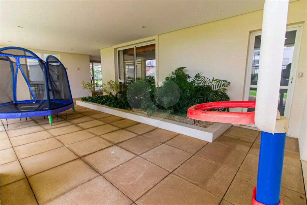 Apartamento Alto de Pinheiros 3 suites e 3 vagas de garagem 