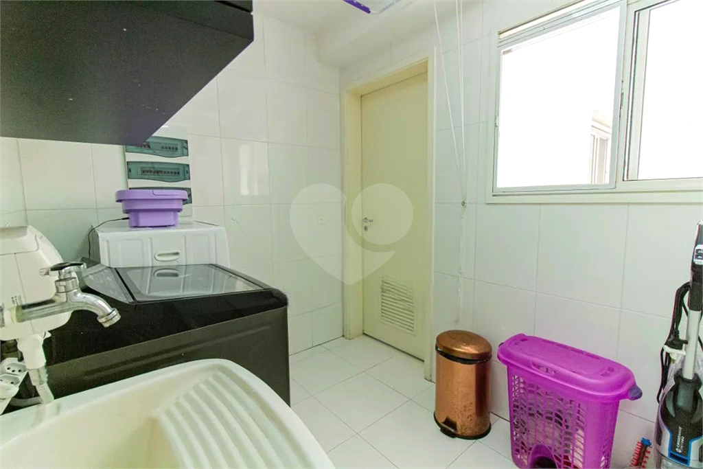 Apartamento Alto de Pinheiros 3 suites e 3 vagas de garagem 