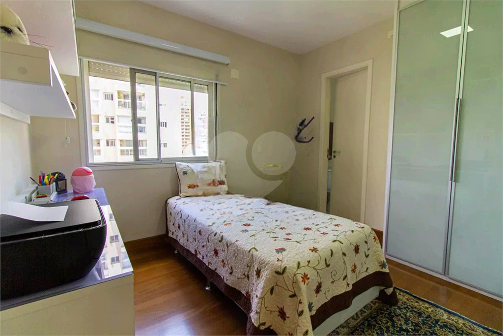 Apartamento Alto de Pinheiros 3 suites e 3 vagas de garagem 