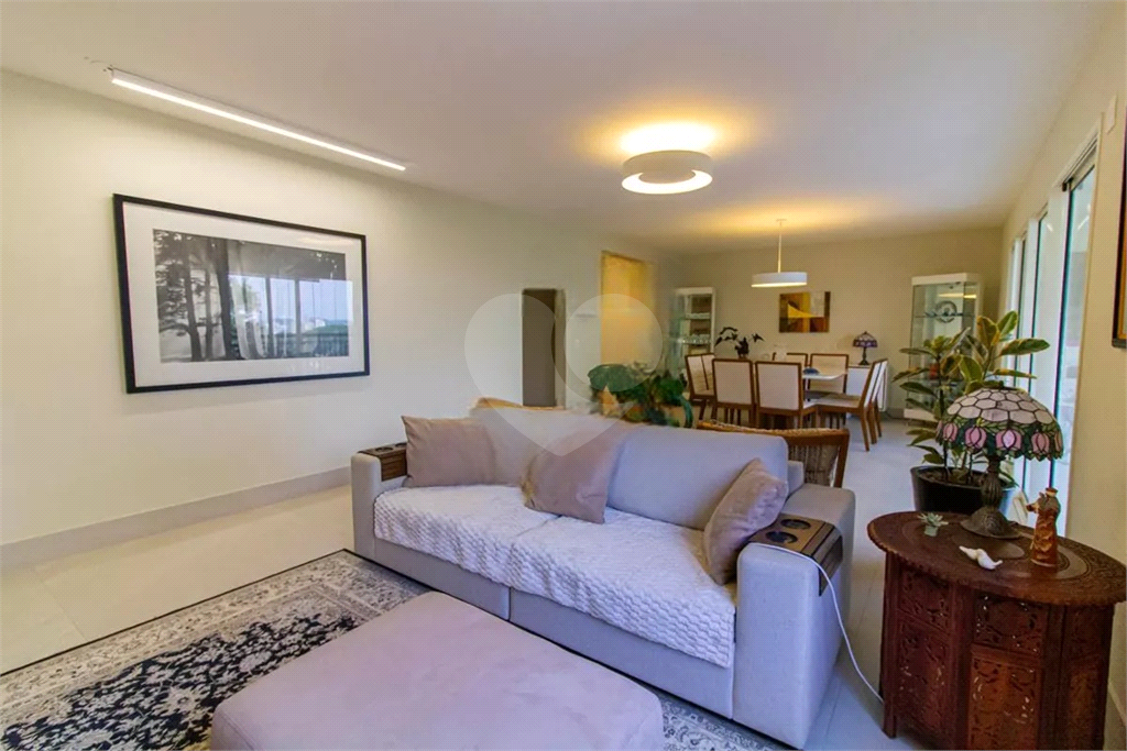 Apartamento Alto de Pinheiros 3 suites e 3 vagas de garagem 