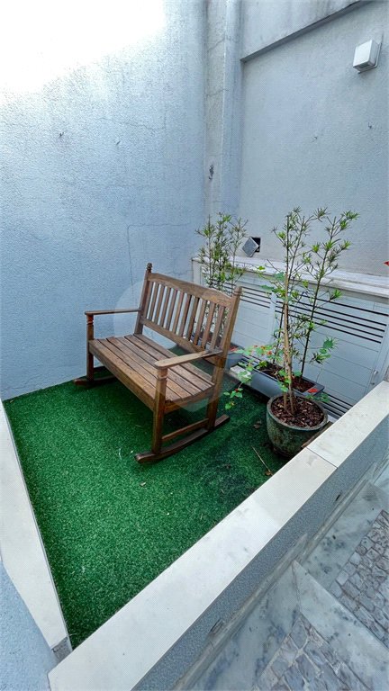 Sobrado Alto Padrão de Vila. Localizado em Santana ao lado da Avenida Braz Leme.