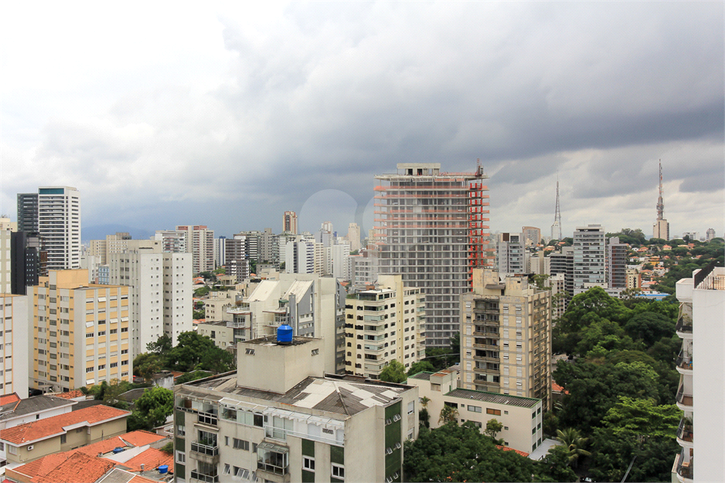 APARTAMENTO À VENDA COM 3 QUARTOS, NA VILA MADALENA.