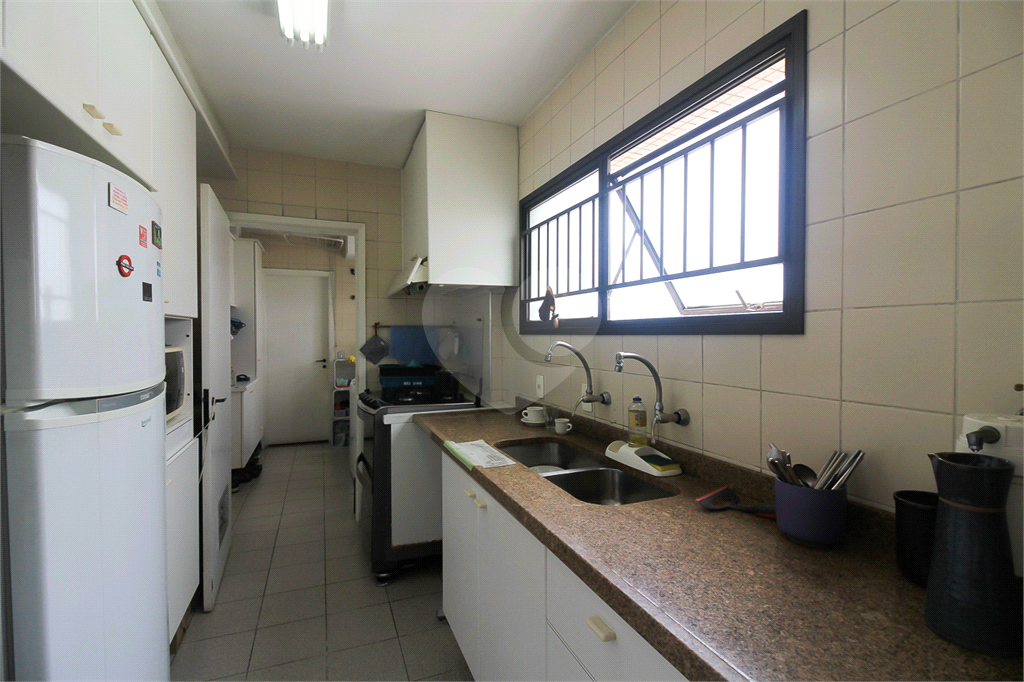 APARTAMENTO À VENDA COM 3 QUARTOS, NA VILA MADALENA.
