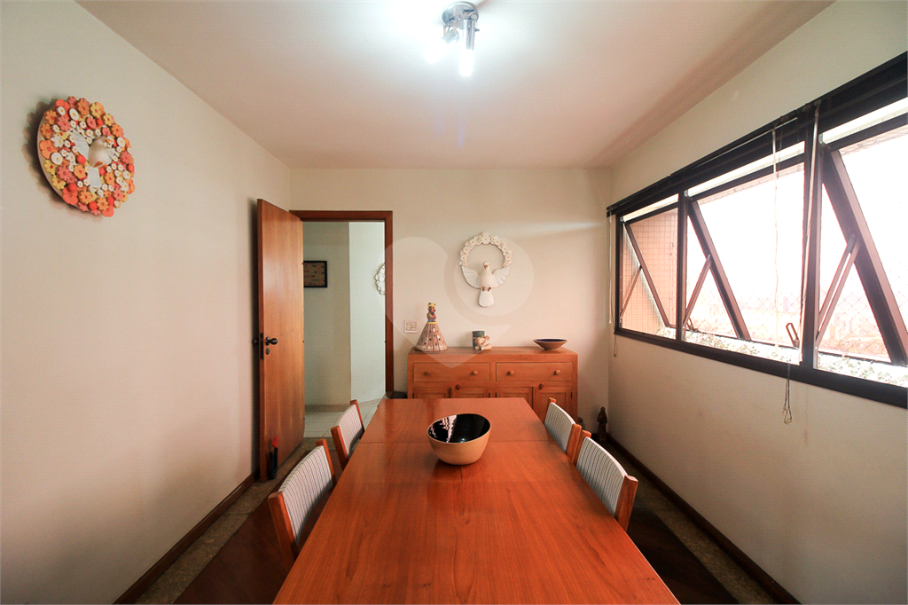 APARTAMENTO À VENDA COM 3 QUARTOS, NA VILA MADALENA.