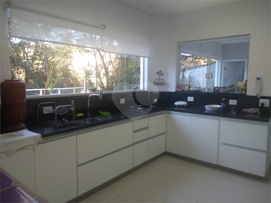 Casa à venda com 3 quartos, 230m² - Foto 10