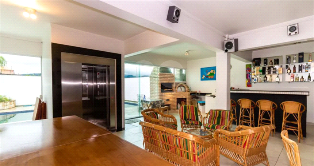 Lindo sobrado com elevador, piscina e área gourmet no Tremembé - Zona Norte -SP