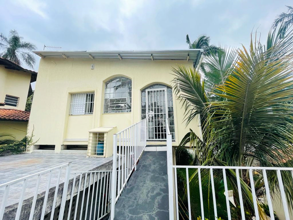 Casa no Tremembé 1250 metros dormitórios 1  suíte vagas   