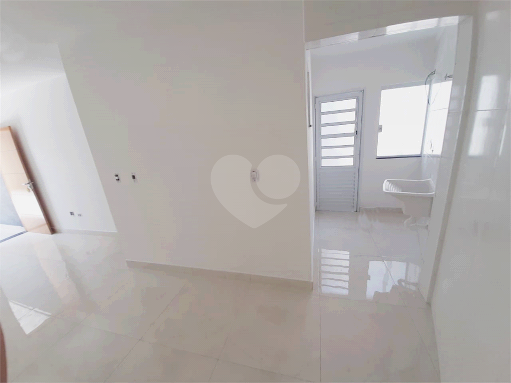 Apartamento novo. 10 minutos para o Metrô