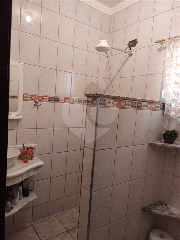 Casa à venda com 5 quartos, 200m² - Foto 17