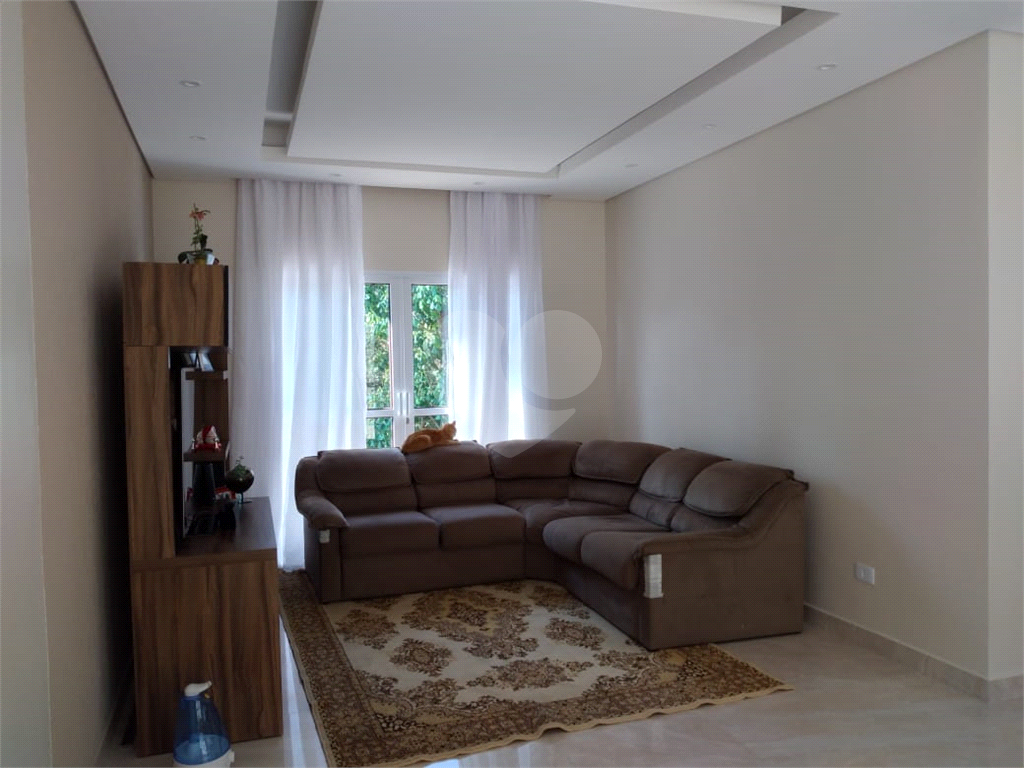 Casa à venda com 3 quartos, 300m² - Foto 4