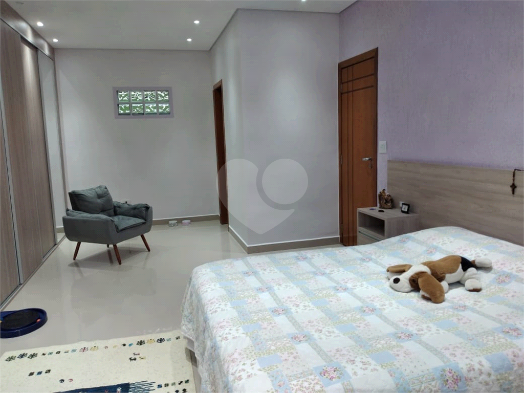 Casa à venda com 3 quartos, 300m² - Foto 18