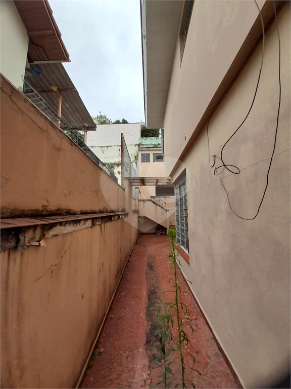 Sobrado - "IMÓVEL PARA REFORMA." - Residencial ou Comercial
