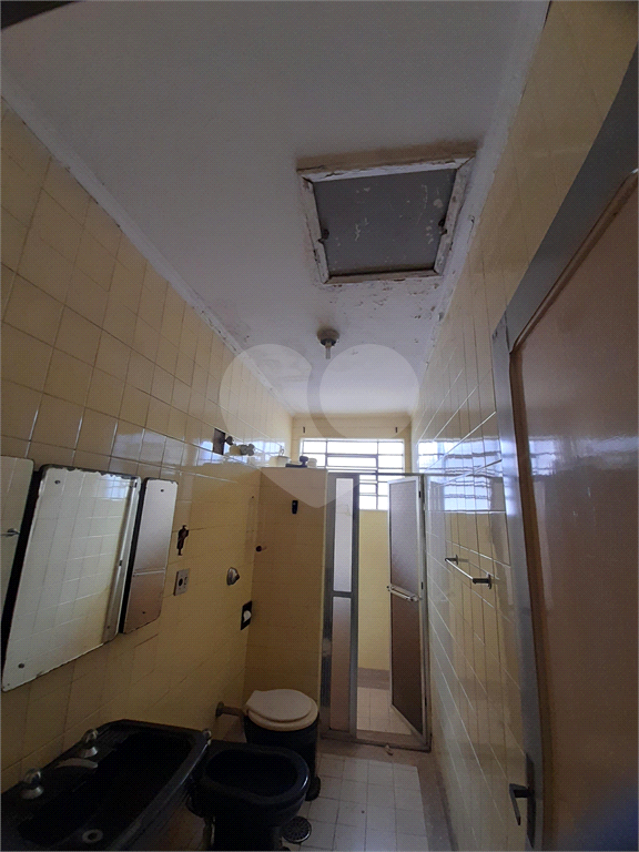 Sobrado - "IMÓVEL PARA REFORMA." - Residencial ou Comercial