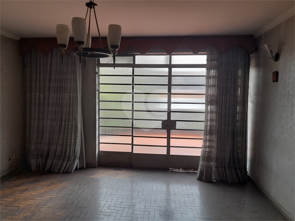 Sobrado - "IMÓVEL PARA REFORMA." - Residencial ou Comercial