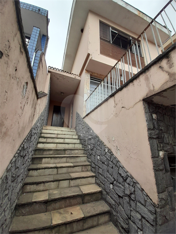 Sobrado - "IMÓVEL PARA REFORMA." - Residencial ou Comercial