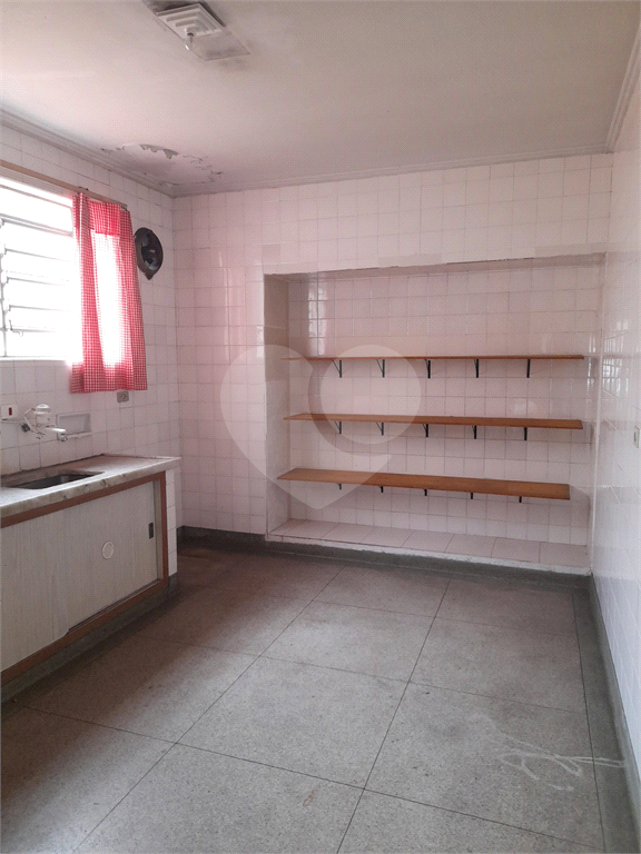 Sobrado - "IMÓVEL PARA REFORMA." - Residencial ou Comercial