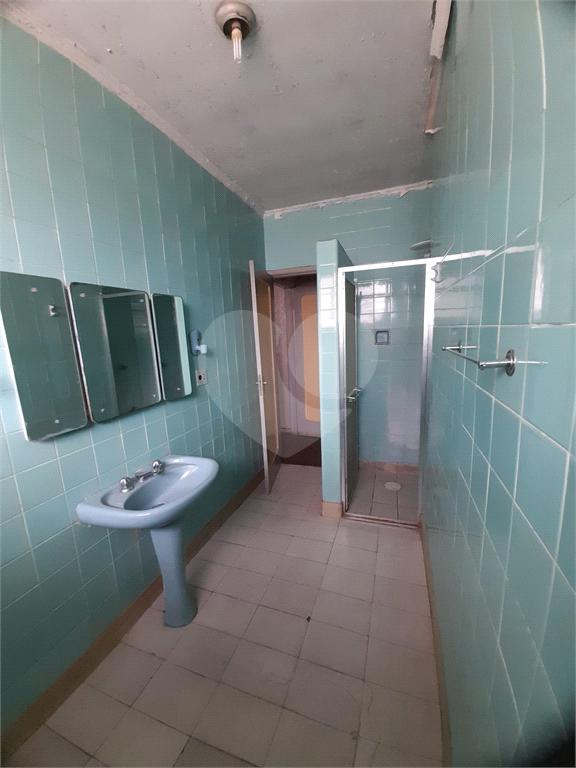 Sobrado - "IMÓVEL PARA REFORMA." - Residencial ou Comercial