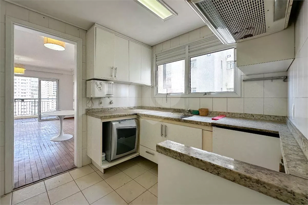Apartamento Pompéia 3 dormitórios, sendo 1 suite e duas vagas de garagem 