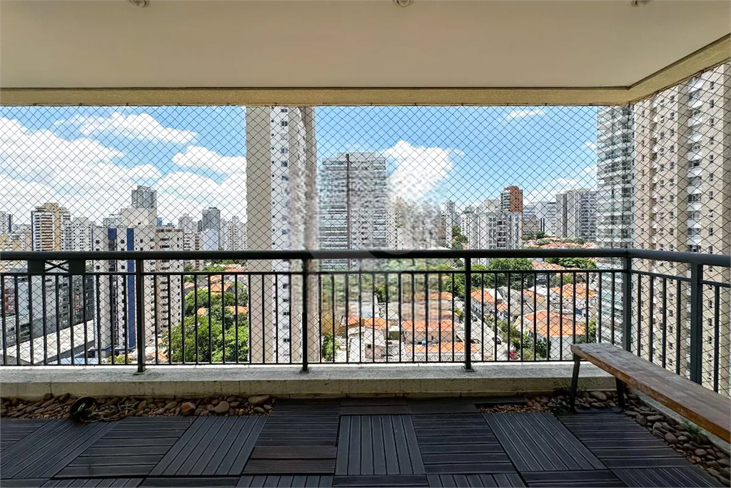 Apartamento Pompéia 3 dormitórios, sendo 1 suite e duas vagas de garagem 