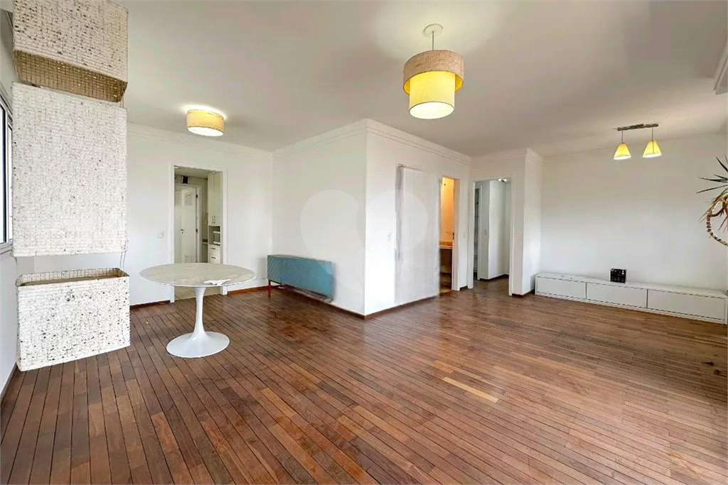 Apartamento Pompéia 3 dormitórios, sendo 1 suite e duas vagas de garagem 