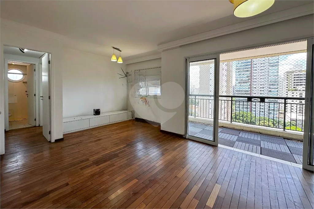 Apartamento Pompéia 3 dormitórios, sendo 1 suite e duas vagas de garagem 