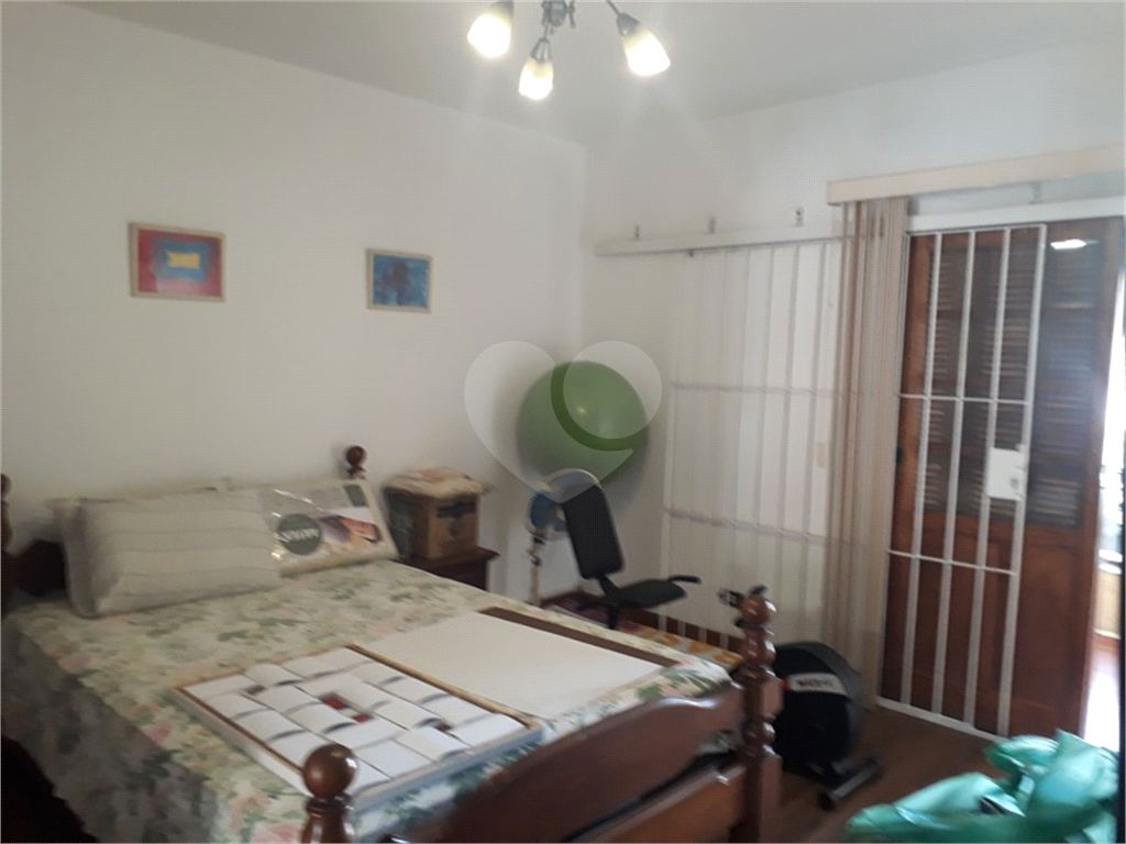 Sobrado à venda com 3 quartos, 300m² - Foto 15