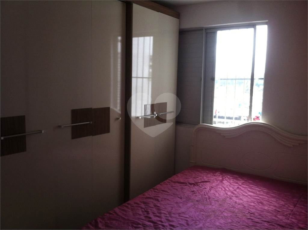 APARTAMENTO em PARQUE NOVO MUNDO